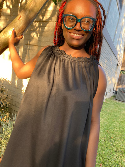 Black Sleeveless Pocketed Swing Dress