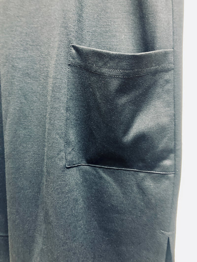 The “Must Have” Black Pocket Dress